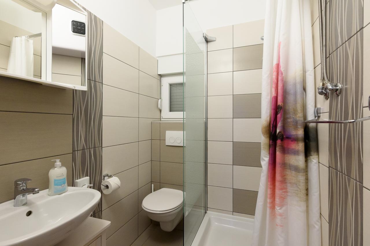 Apartmani Orhideja Gornji Karin Exterior foto